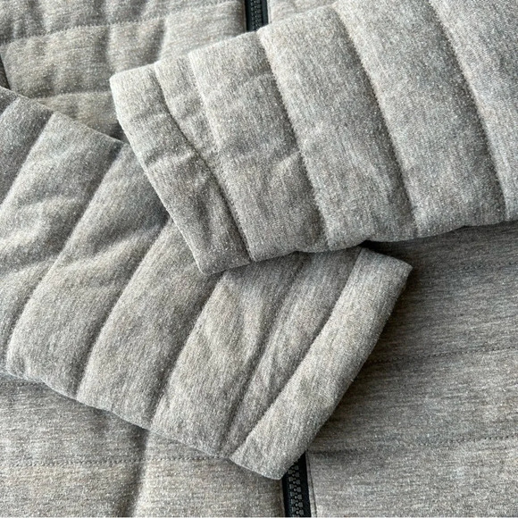 Lole Lightweight Quilted Fabric  Puffer Jacket in Grey Mauve - Picture 10 of 16